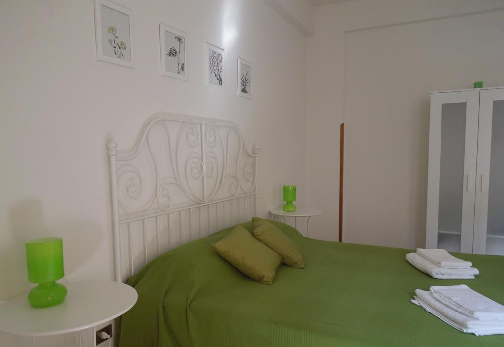 Rosso Di Sera Bed & Breakfast Menfi Zimmer foto